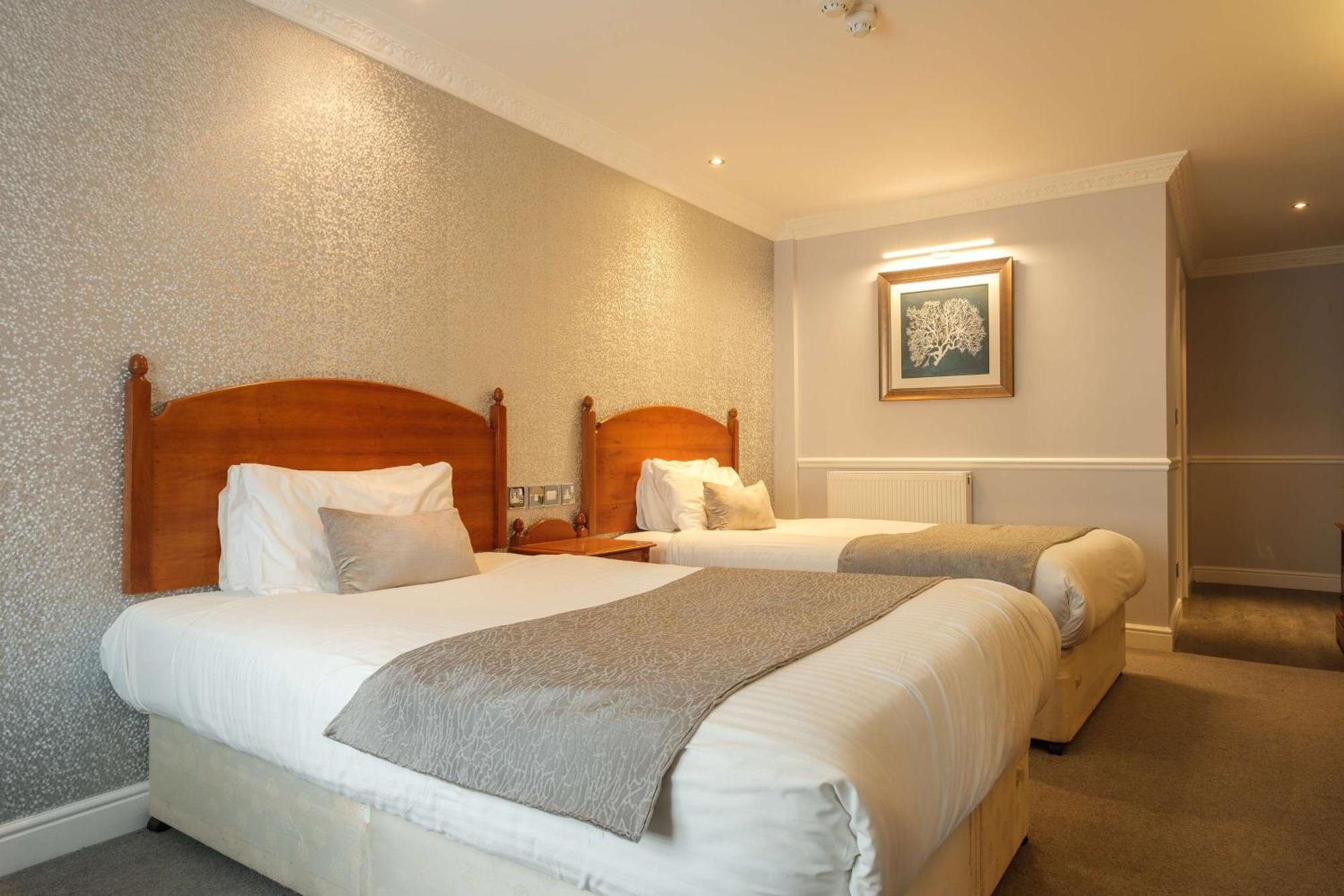 Moor Hall Hotel & Spa Саттон-Колдфилд Экстерьер фото